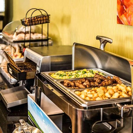 Comfort Inn Amherst Bagian luar foto