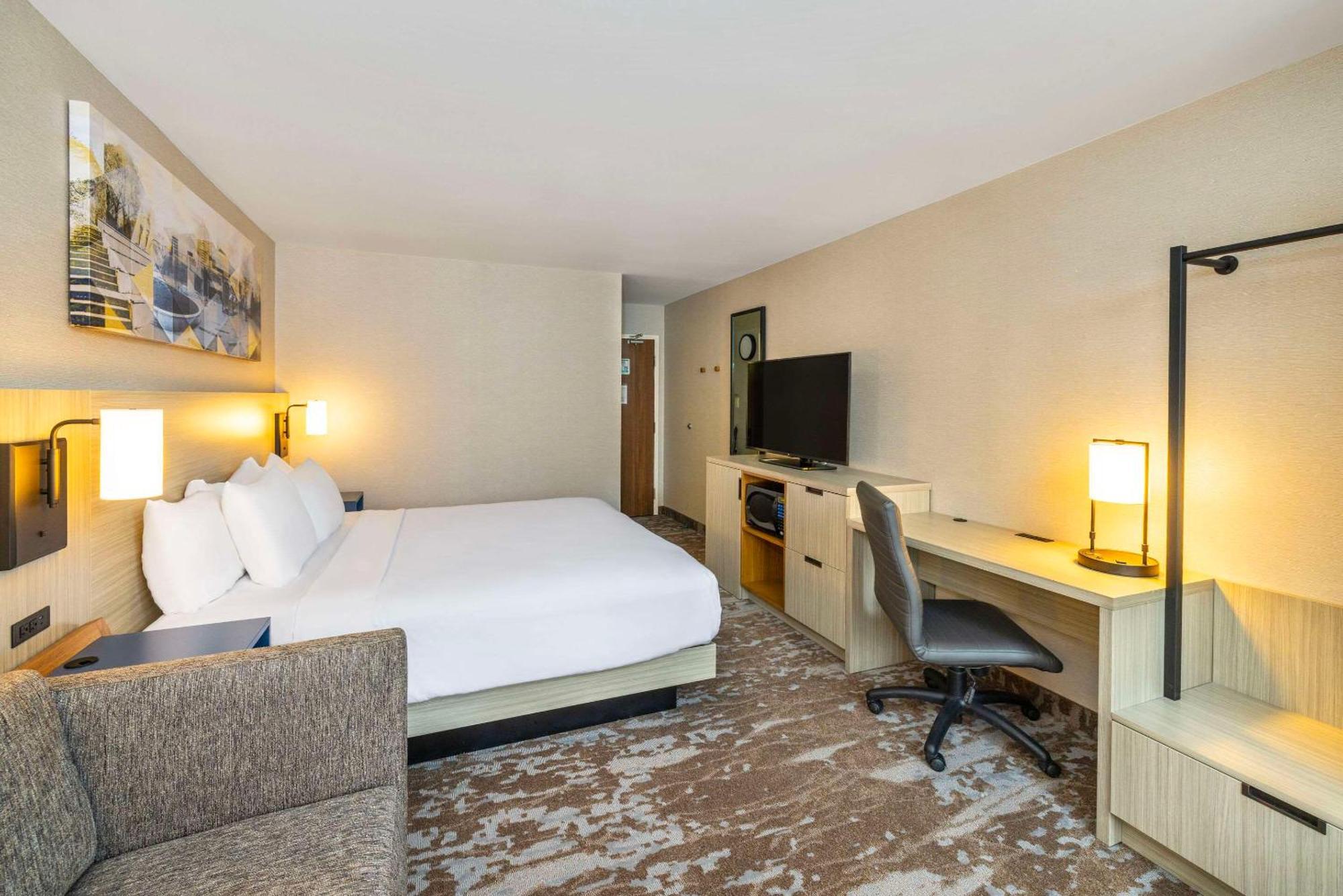 Comfort Inn Amherst Bagian luar foto